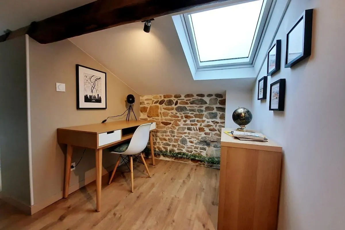 Apartment Grand Appartement Proche Metro Avec Climatisation Lyon